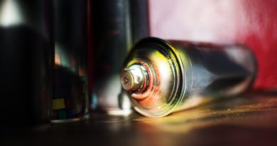 Peinture métal en bombe pour obtenir un résultat durable et uniforme