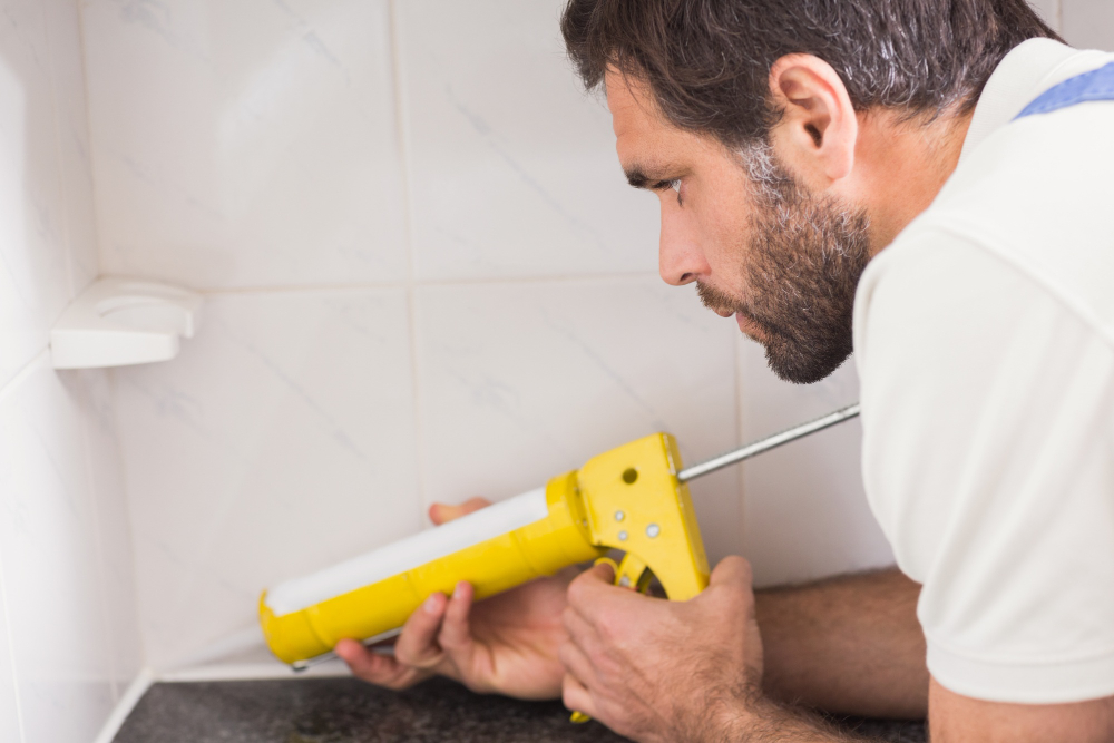 guide pour Refaire les joints de salle de bain pour un résultat parfait